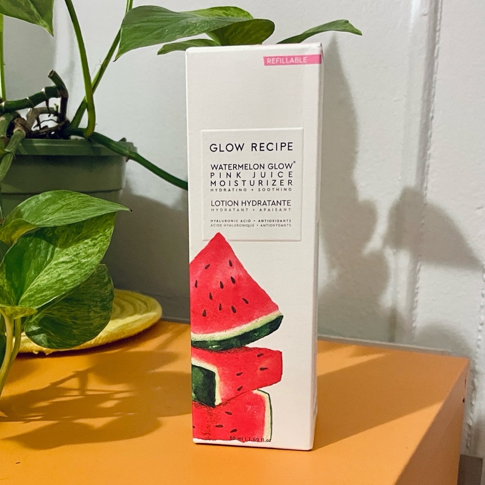 Glow Recipe Watermelon Glow Moisturizer with Pink Accents